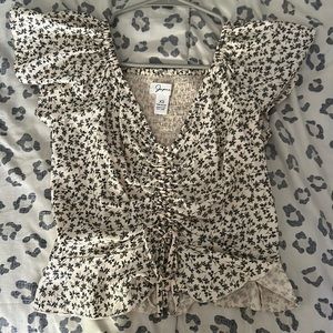 Kohls Runched Crop Summer top. PENDING